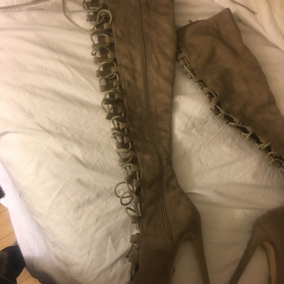 ASOS Lace Up Heeled Boots - Picture 2 of 6